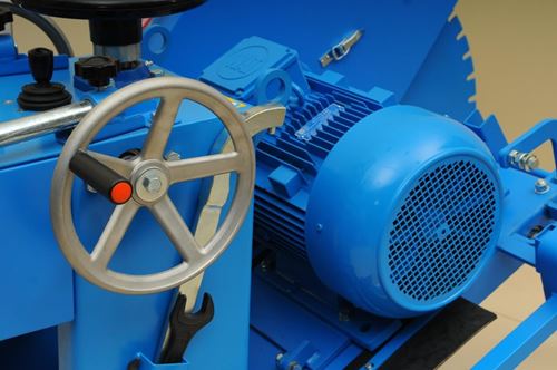 1 KBK-1000 Elektrikli Derz Kesme Makinesi.JPG